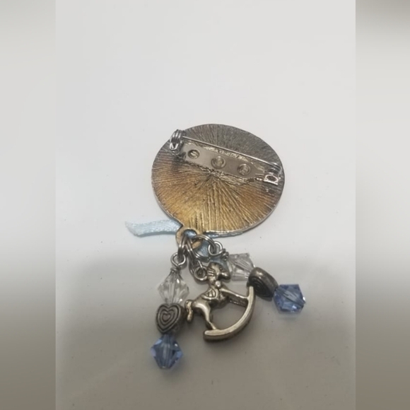 "Aunt" Badge Clip. 🌴 - Picture 4 of 4